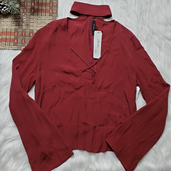 OLIVACEOUS Womens Burgundy Long Sleeve Blouse NWT - Picture 3 of 7